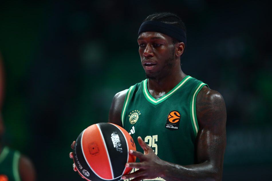 Εκτός και ο Ναν από την 12αδα του Παναθηναϊκού