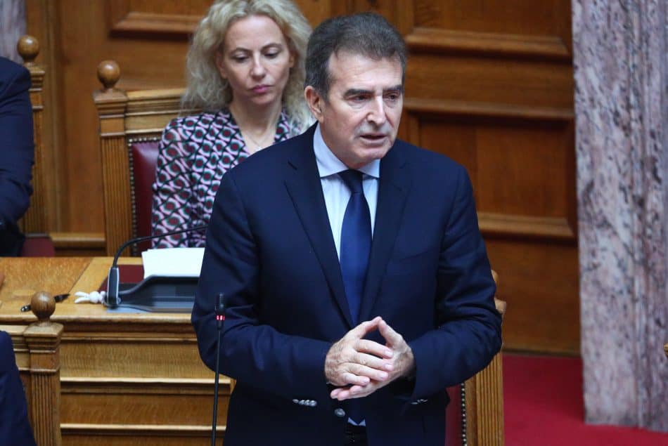 Χρυσοχοΐδης για τον θάνατο της 16χρονης: «Εγκληματίας ο καταστηματάρχης»