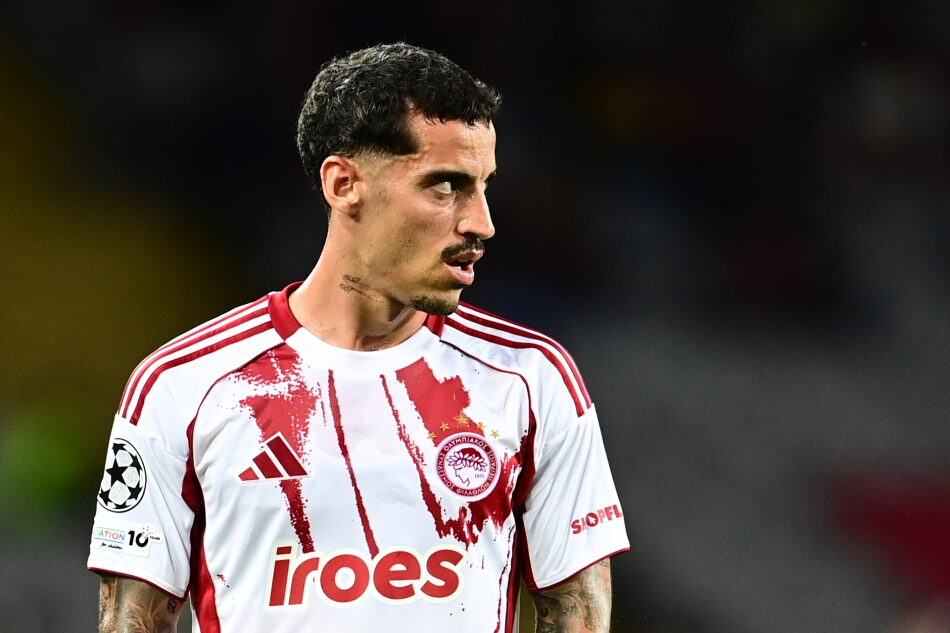 Ολυμπιακός: Τρέχει να προλάβει τον αγώνα με την ΑΕΚ ο Τσικίνιο – Δύσκολα ο Μάρτινς, εκτός ο Ορτέγκα