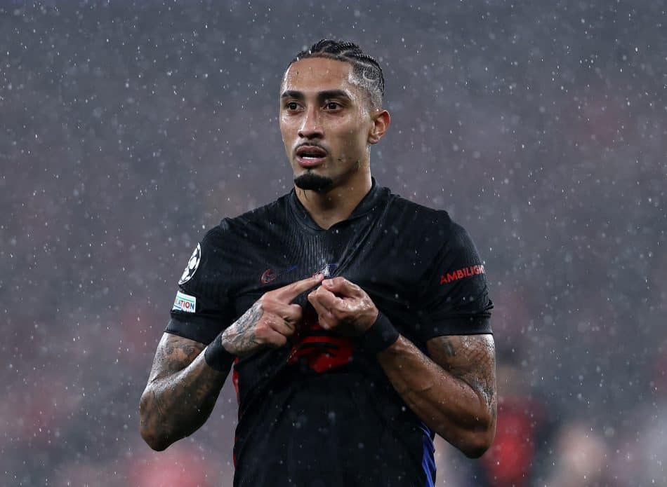 Η Μπαρτσελόνα χρωστάει ακόμα λεφτά για τις μεταγραφές των Ραφίνια και Τόρες