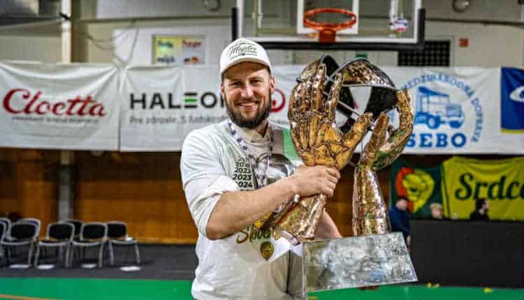 Μίχαλ Μάντζιν για ΑΕΚ: «Είναι ένας γίγαντας, παίκτες υψηλού επιπέδου»