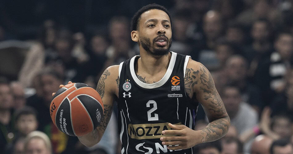 Τραυματισμός-σοκ στην Παρτίζαν! Εκτός για μήνες ο Κάρλικ Τζόουνς