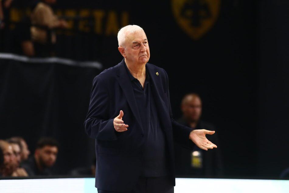 Σάκοτα: «Όλοι μας έχουν για φαβορί, πρέπει όμως να το αποδεικνύουμε»