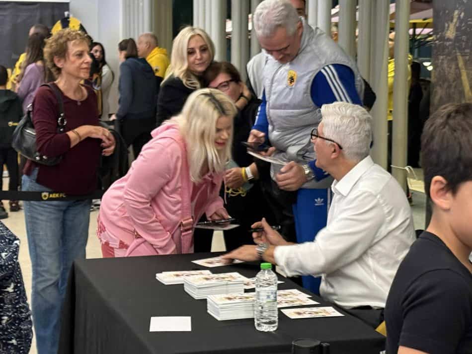 Πανικός στη Νέα Φιλαδέλφεια για τον μυθικό Στέλιο Μανωλά (ΦΩΤΟ)