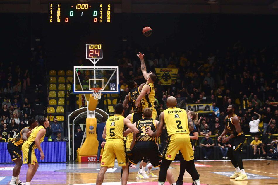 Πανικός στο Μαρούσι: Δυναμική παρουσία ΑΕΚτζήδων για τη «Βασίλισσα»! (ΦΩΤΟ)