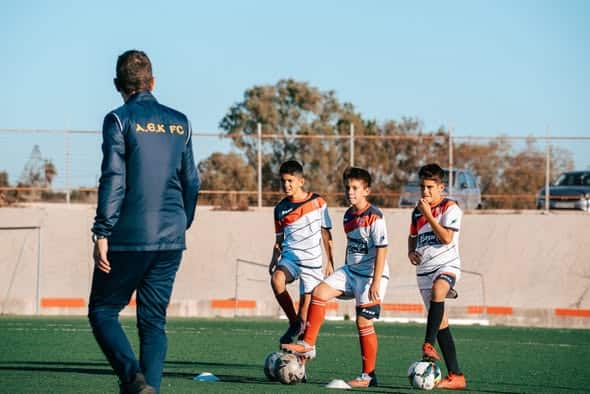 Ο Γιώργος Γκούρτσας επισκέφθηκε τις εγκαταστάσεις του Αντίμαχου Κω – Διοργανώθηκε το πρώτο «ΑΕΚ Day» (ΦΩΤΟ)