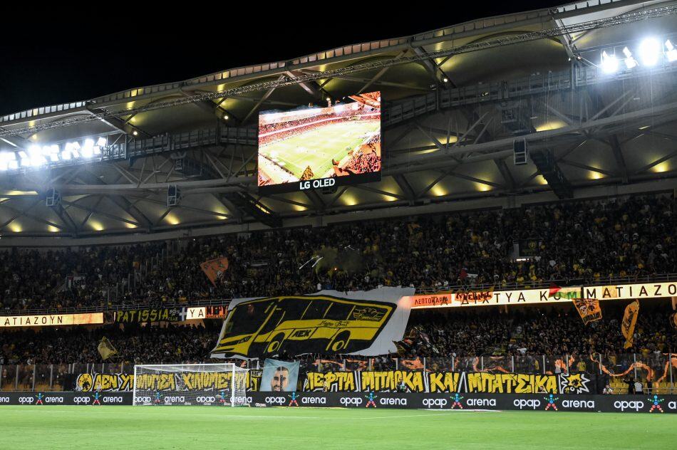 ΑΕΚ για Σάμροκ Ρόβερς: «Κανένα άναμμα καπνογόνων, βεγγαλικών, φωτοβολίδων ή στρόμπο – Σας χρειαζόμαστε όλους σε κάθε ματς στο πλευρό της ομάδας»