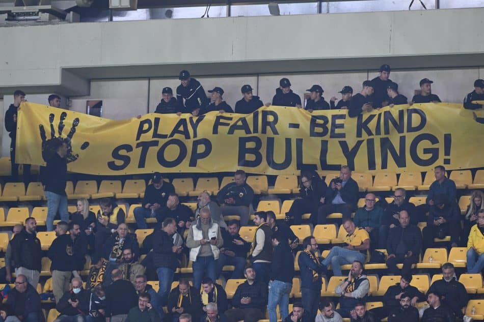 ΑΕΚ: «Ενα ποδόσφαιρο χωρίς φόβο, χωρίς βία, χωρίς αποκλεισμούς» (ΦΩΤΟ)