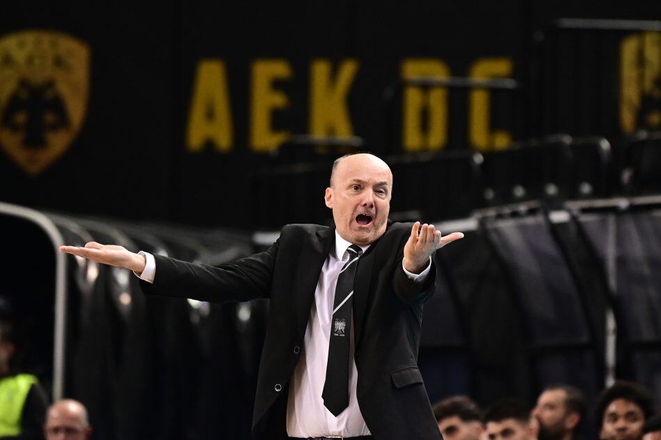 Ζντοβτς: «Θεωρώ ότι η ΑΕΚ είναι καλύτερη ομάδα στα χαρτιά»