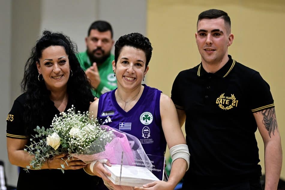 Ρόγκα: «Ευχαριστώ τους φιλάθλους της ΑΕΚ»