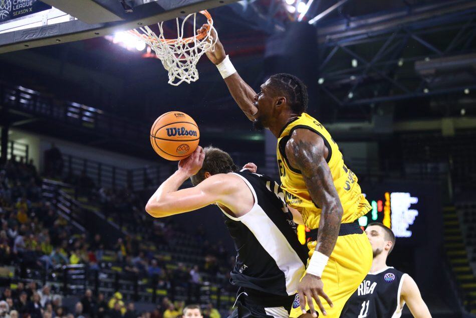 ΑΕΚ: Το κάρφωμα του Σίλβα στις κορυφαίες φάσεις της αγωνιστικής στο BCL