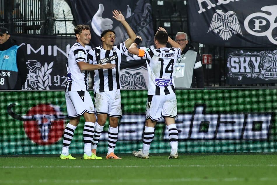 Super League: Ο ΠΑΟΚ νίκησε 3-0 τη «μισή» Κηφισιά που έπαιζε με 10!
