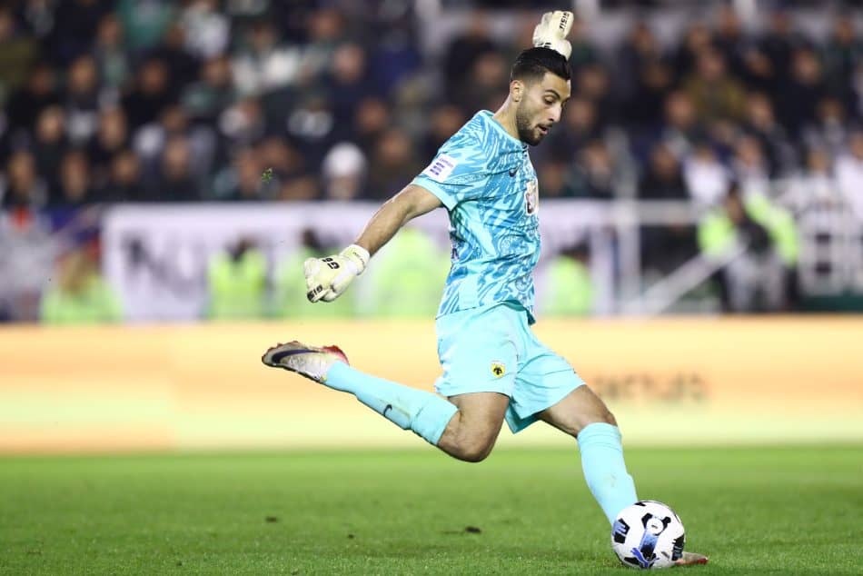 Παναθηναϊκός-ΑΕΚ: Τεράστια απόκρουση Στρακόσια, έβγαλε το πέναλτι του Σβιντέρσκι!