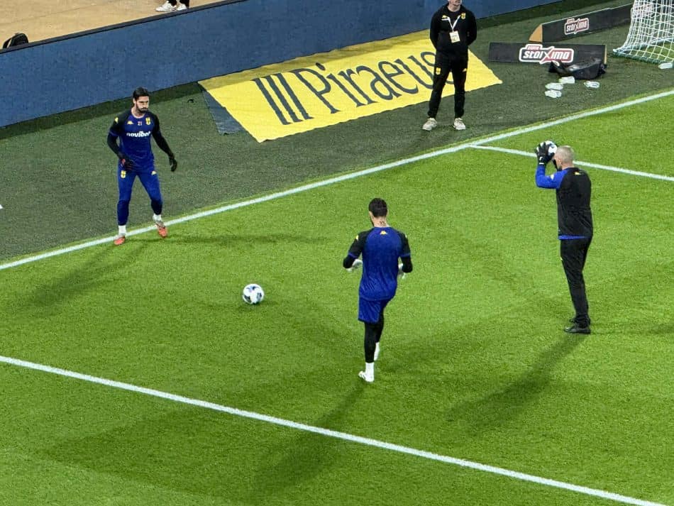 Χειροκρότημα από τον κόσμο της ΑΕΚ στον Αθανασιάδη (VIDEO)