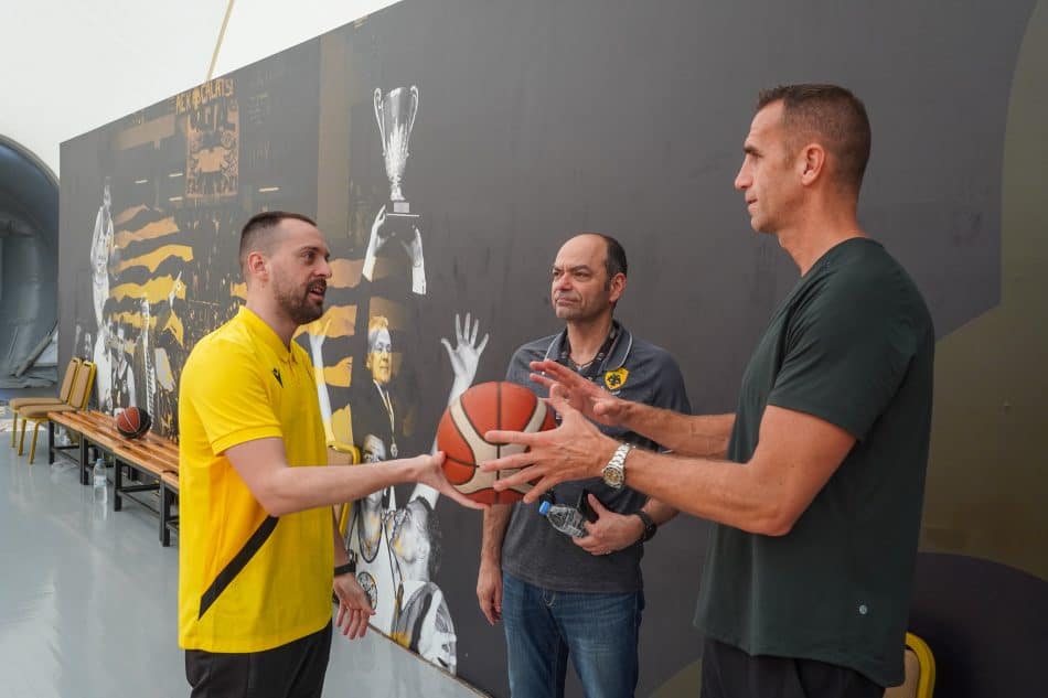 AEK BC Academy: Επίσκεψη από τον Μάικλ Μπράντλεϊ