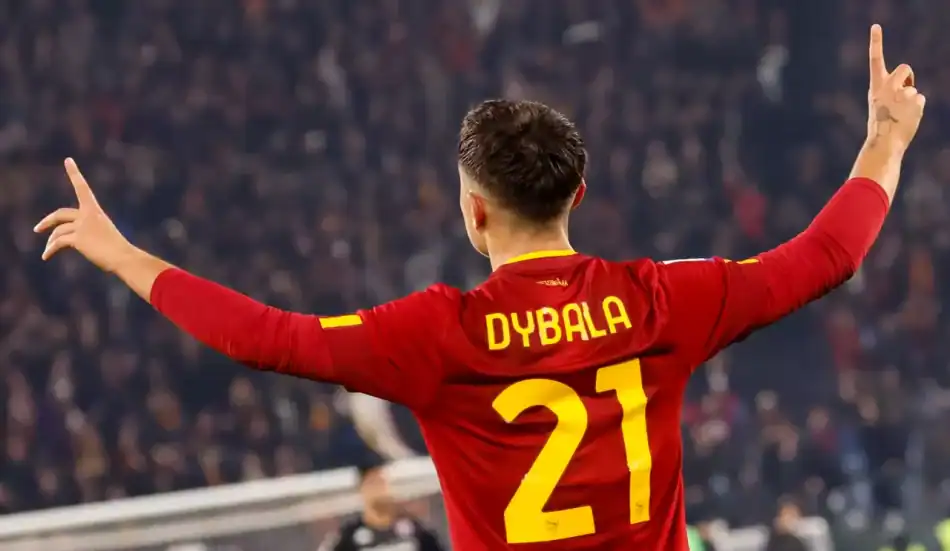 Ρόμα: Παραμονή Ντιμπάλα με μείωση αποδοχών