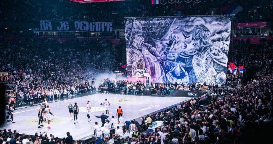 «Κύμα» αντιδράσεων για το πανό των οπαδών της Παρτίζαν κατά των Τούρκων