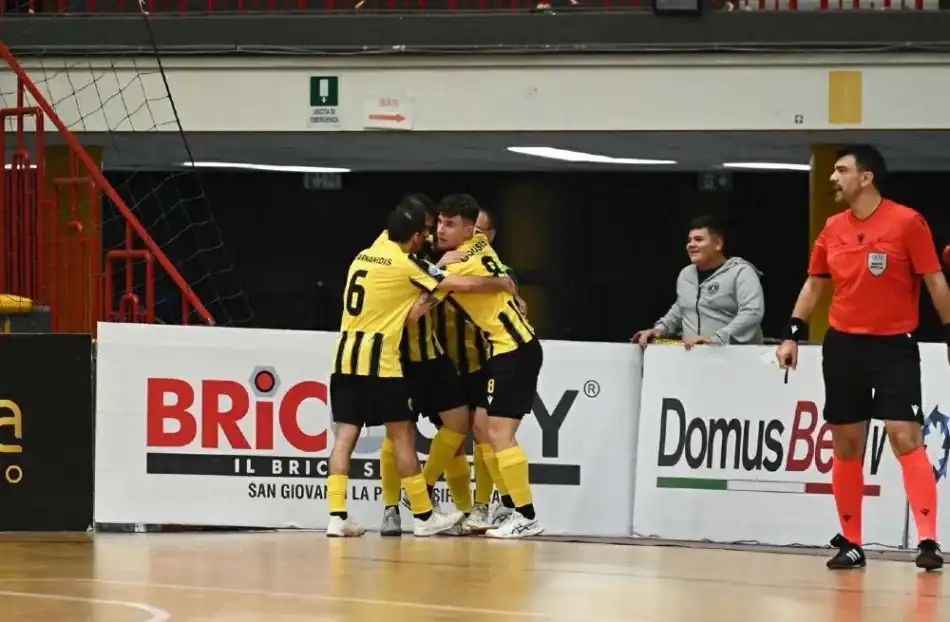 ΑΕΚ: Για το απόλυτο (18:00) με ΠΑΟΚ στη Θεσσαλονίκη η ανδρική ομάδα futsal