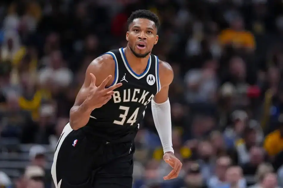 Οι Μπακς νίκησαν τους Πέισερς (115-117), με buzzer beater του Γιάννη