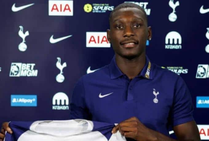 Τότεναμ: Γλίτωσε το χειρουργείο ο Κολό Μουανί