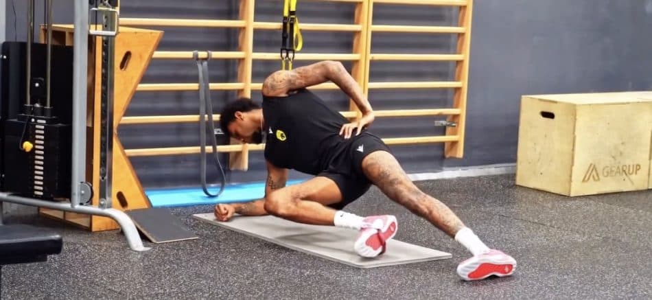 ΑΕΚ: Ο Γκρεγκ Μπράουν άρχισε ήδη τις προπονήσεις (VIDEO)