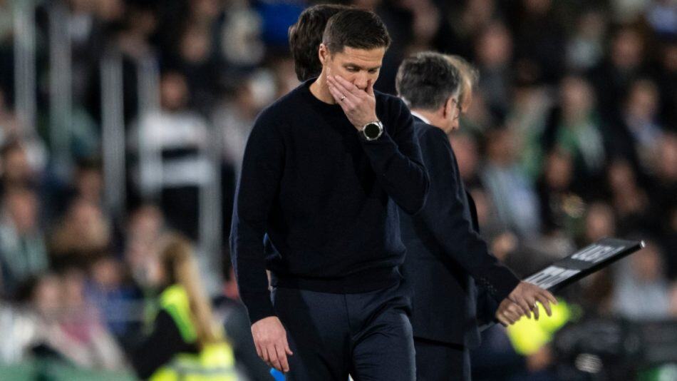 Οι παίκτες της Ρεάλ ζητάνε την απόλυση του Αλόνσο – Κρίσιμος ο αγώνας με τον Ολυμπιακό για το μέλλον του