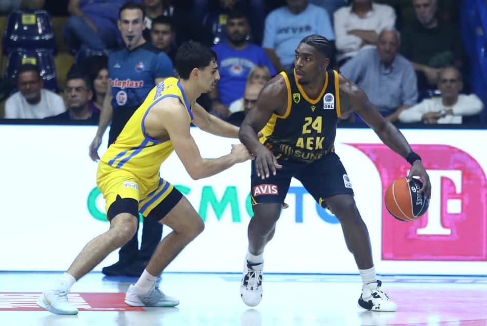 «Λύγισαν» την ΑΕΚ οι… γκρι στο Περιστέρι!