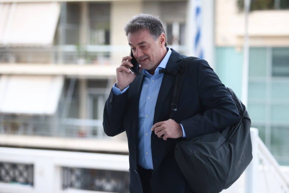 Σάλος στη Ρουμανία με «ροζ» σκάνδαλο διαιτητών: Στο επίκεντρο στενός συνεργάτης του Κύρου Βασσάρα