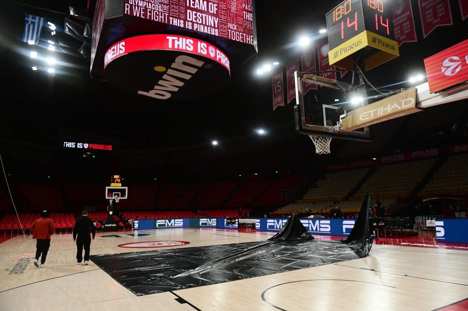 «Το ΣΕΦ ανήκει στα… ψάρια του»: Τα social media πήραν φωτιά για την αναβολή στο Ολυμπιακός-Φενέρμπαχτσε (ΦΩΤΟ)