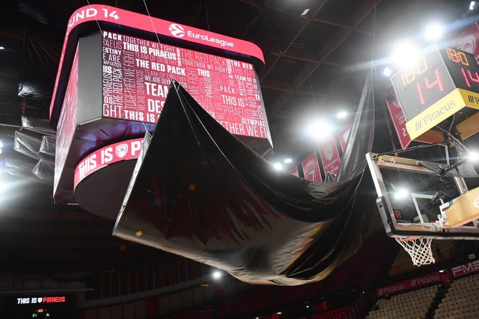 Φενέρμπαχτσε: «Αν ο αγώνας παιχτεί, δεν είναι θέμα ασφάλειας – Είναι διαρροή νερού στο γήπεδο του Ολυμπιακού»