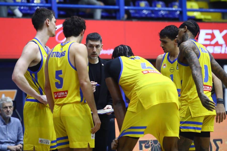 Άντεξε το Περιστέρι και πήρε τη νίκη από το Μαρούσι με 80-78