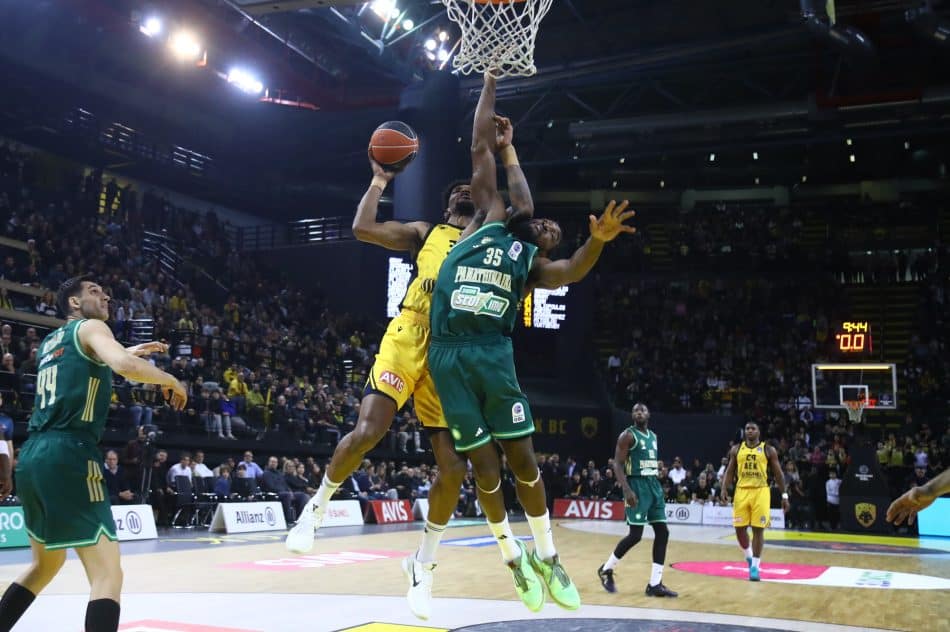 Εικόνες από το ΑΕΚ-Παναθηναϊκός