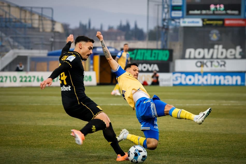 Super League: Πέρασε από την Τρίπολη ο Άρης και πήρε τη νίκη με 1-0