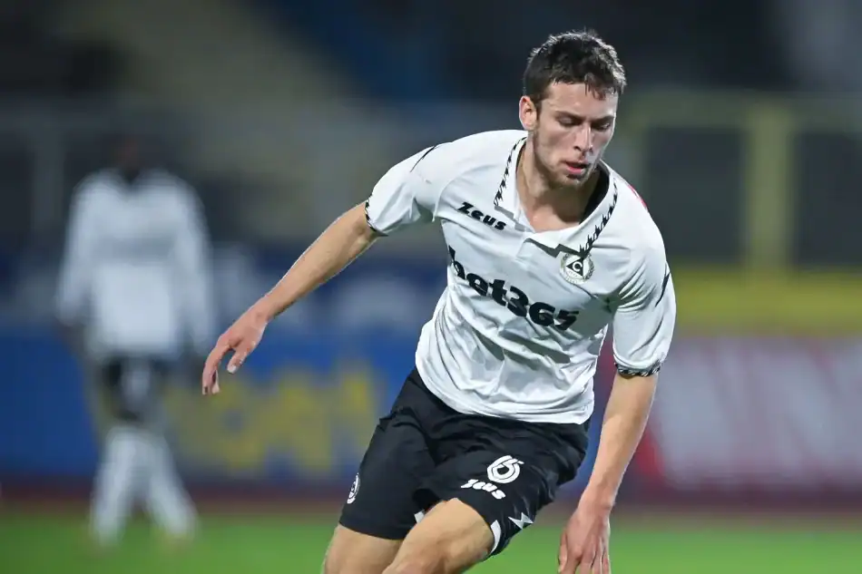 Επίσημο: Η Σλάβια ανακοίνωσε τον Γκεοργίεφ για 4 χρόνια στην ΑΕΚ!