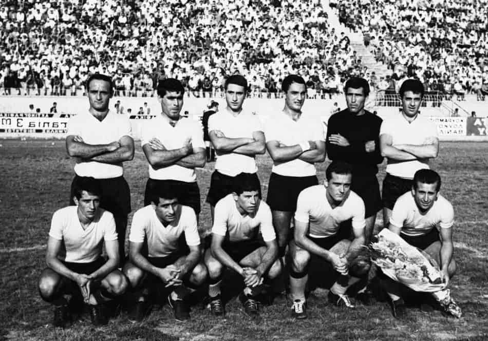 Σαν σήμερα το 1967: Η ΑΕΚ σκόρπισε τον Ολυμπιακό με τεσσάρα στο Φάληρο!