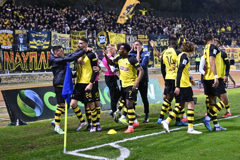 Σαν σήμερα το 2024: Ο Μήτογλου λύτρωσε την ΑΕΚ στην κιτρινόμαυρη Λαμία!