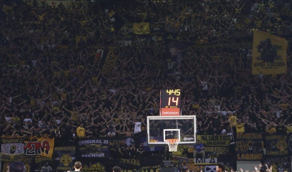 Η ΔΕΑΒ τιμώρησε την ΑΕΚ με μία αγωνιστική κεκλεισμένων!