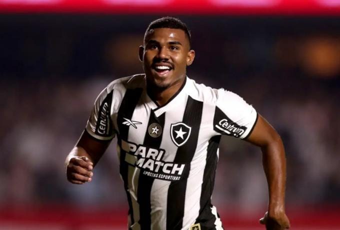 Εξετάζει τον Κουϊαμπανό ο Ολυμπιακός