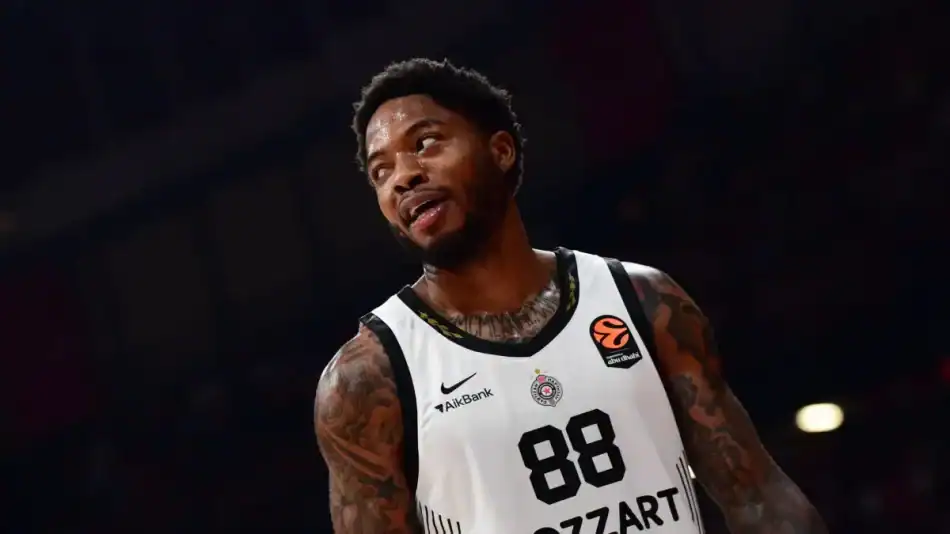 Ντουμπάι BC: Σφήνα για Ταϊρίκ Τζόουνς