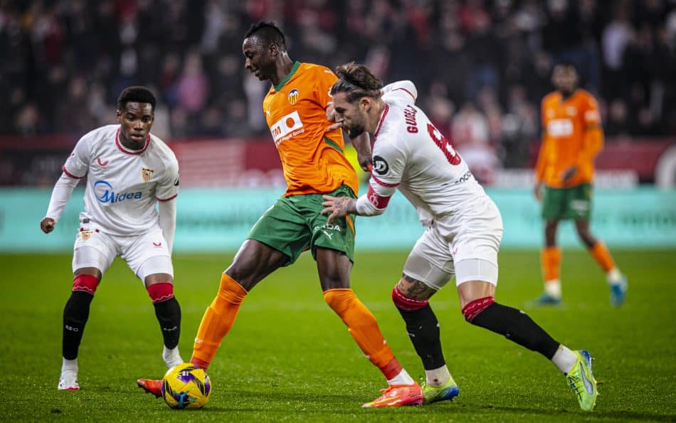 «Εμφραγμα» στο φινάλε για τη Σεβίλλη του Αλμέιδα – Ισοφάρισε στις καθυστερήσεις η Βαλένθια