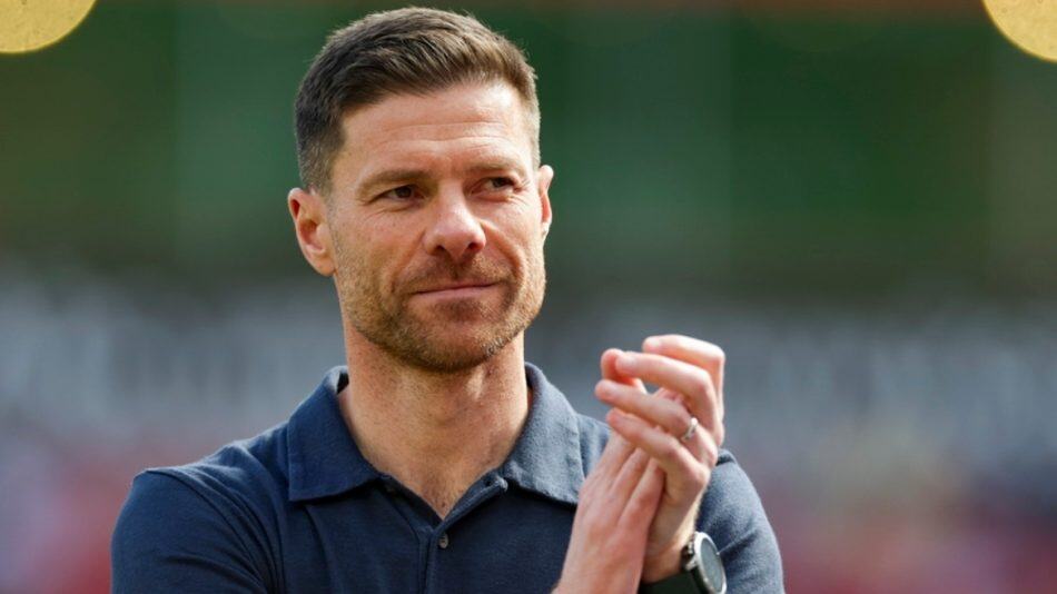 Λούκα Βάσκεζ για Αλόνσο: «Νομίζω ότι θα κάνει μια σπουδαία σεζόν φέτος – Έχει δείξει ότι είναι ένας σπουδαίος προπονητής»