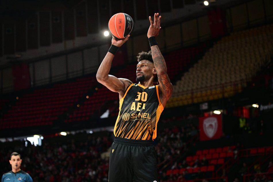 Καμιά πρόταση στην ΑΕΚ για Κρις Σίλβα – Φημολογία για ενδιαφέρον του Παναθηναϊκού!