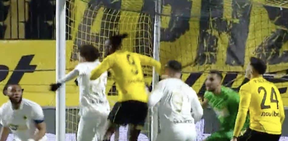 Ντέμης Νικολαΐδης: «Καθαρό φάουλ και κάρτα η αγκωνιά στον Γιόβιτς» (VIDEO)