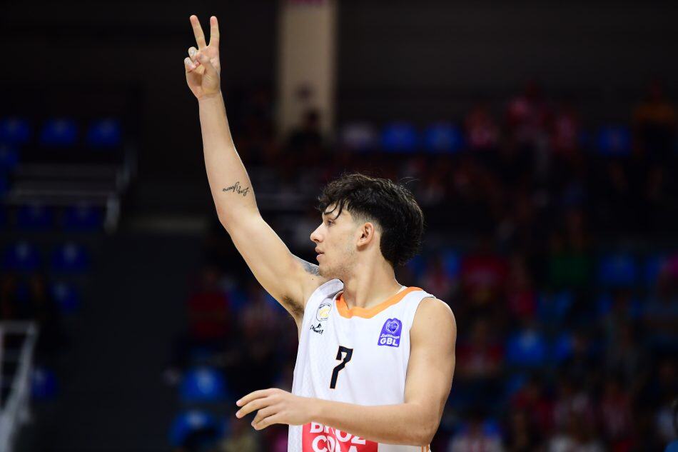 Σε συζητήσεις με τον Προμηθέα για Μπαζίνα ο ΠΑΟΚ