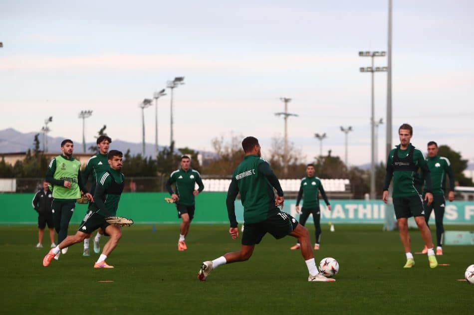 Στην αποστολή του Παναθηναϊκού Τσάβες και Τεττέη