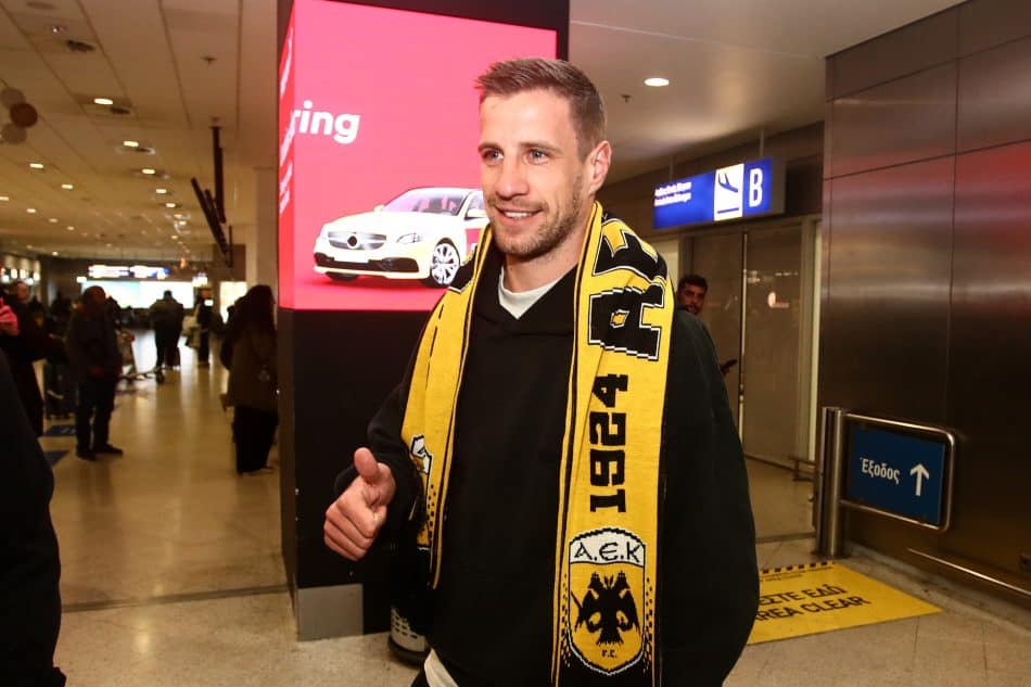 Μάνατζερ Βάργκα: «Η ΑΕΚ είναι ένα βήμα προόδου για τον Μπαρνάμπας»