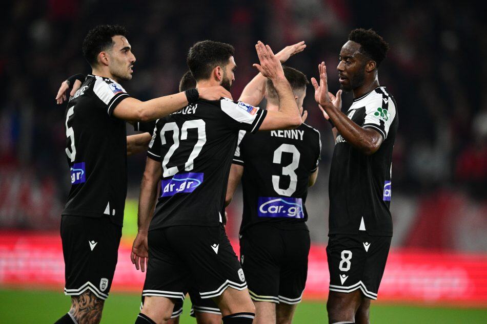 Ο ΠΑΟΚ νίκησε (0-2) τον Ολυμπιακό μέσα στο «Καραϊσκάκης»