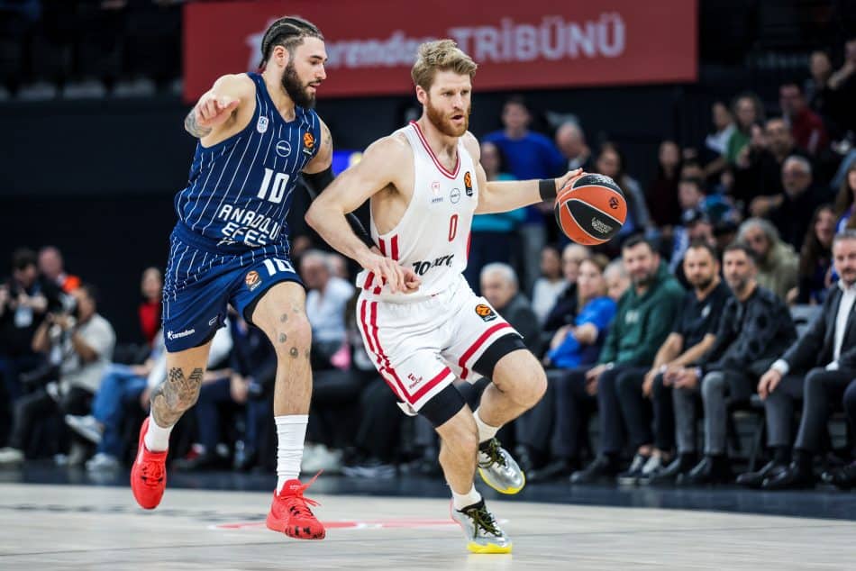 Euroleague: Νίκησε στην Πόλη την Εφές (68-74) ο Ολυμπιακός