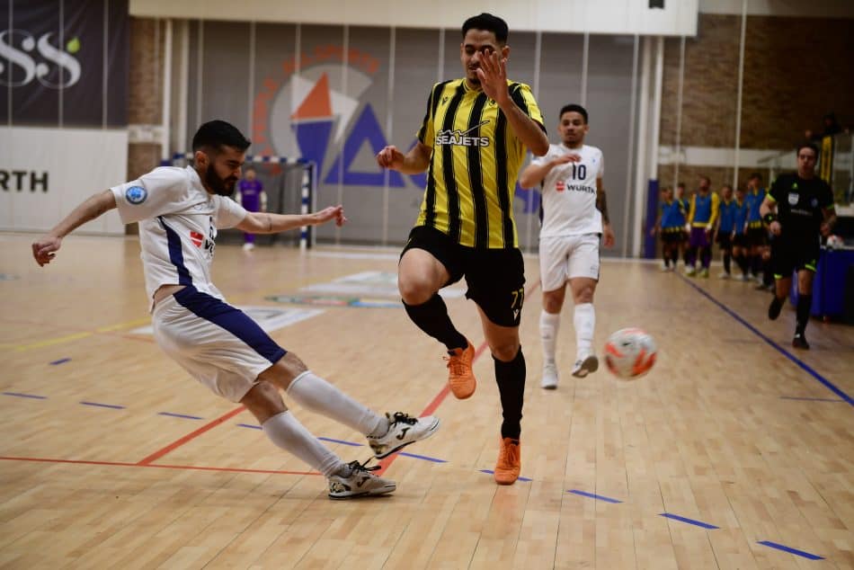 Έμεινε όρθια στο «Δαϊς» η ΑΕΚ – Ήρθε ισόπαλη 2-2 με τον Δούκα και συνεχίζει στην κορυφή