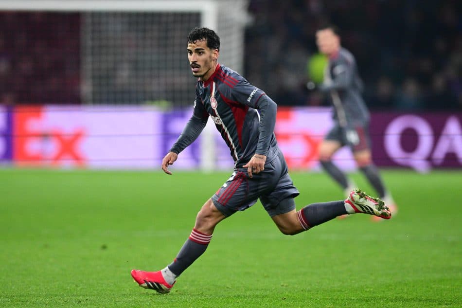 Ο λόγος που οι Τσικίνιο και Κοστίνια ζήτησαν «συγγνώμη» από τους φίλαθλους του Άγιαξ (VIDEO)